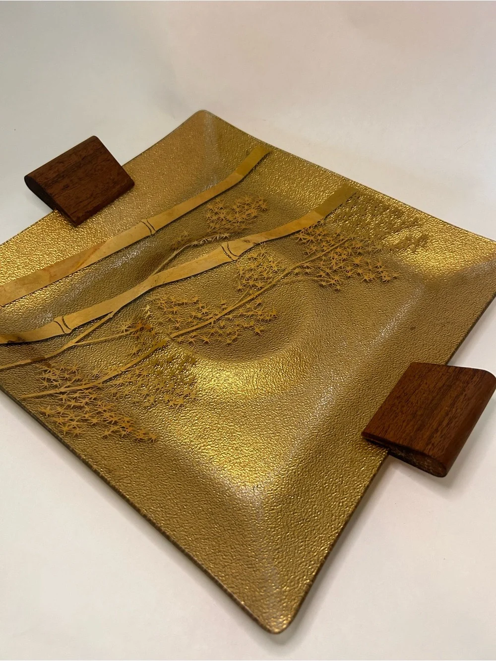 ERNEST SOHN COLLECTION MCM BAMBOO DESIGN GOLD & GLASS PLATE WOOD HANDLE TRAY VTG